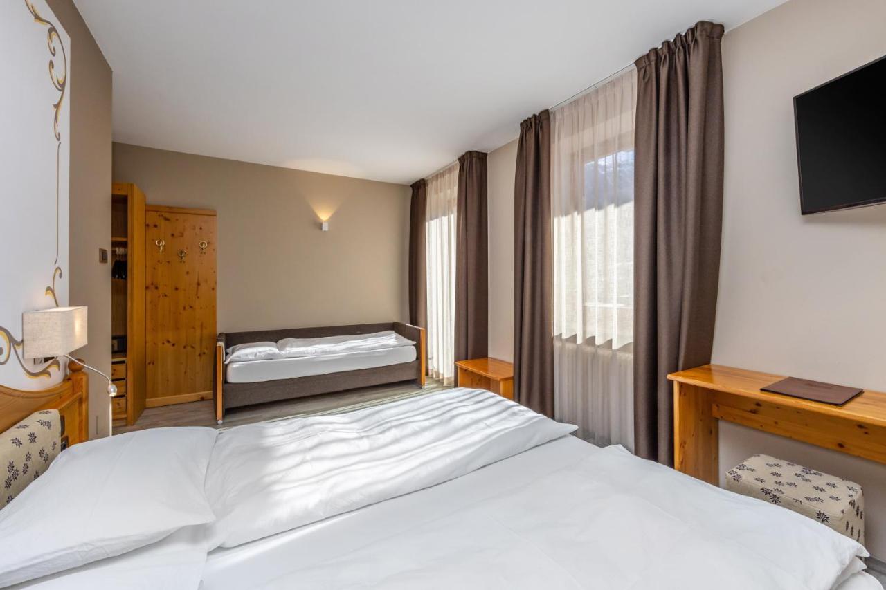 Hotel Vittoria - Ricarica L'Anima Dimaro Buitenkant foto