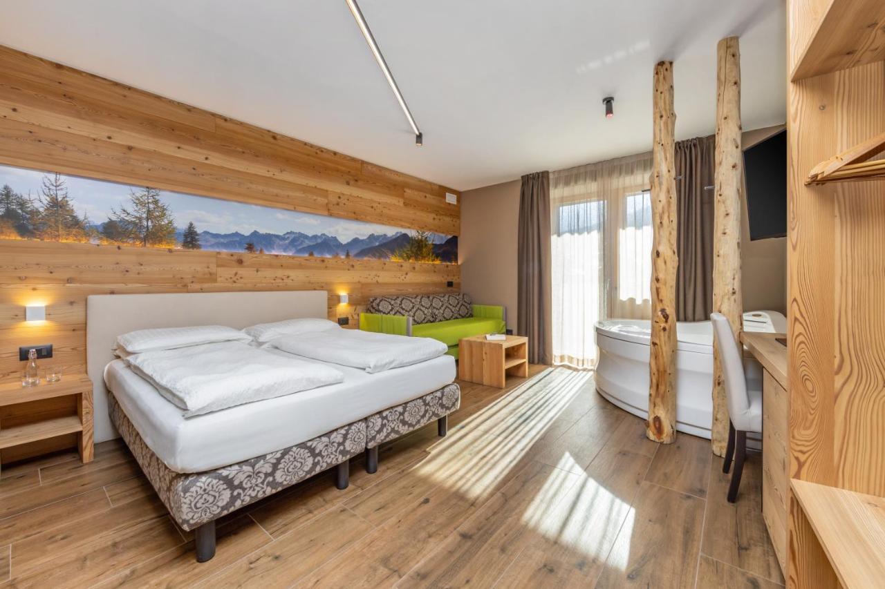 Hotel Vittoria - Ricarica L'Anima Dimaro Buitenkant foto