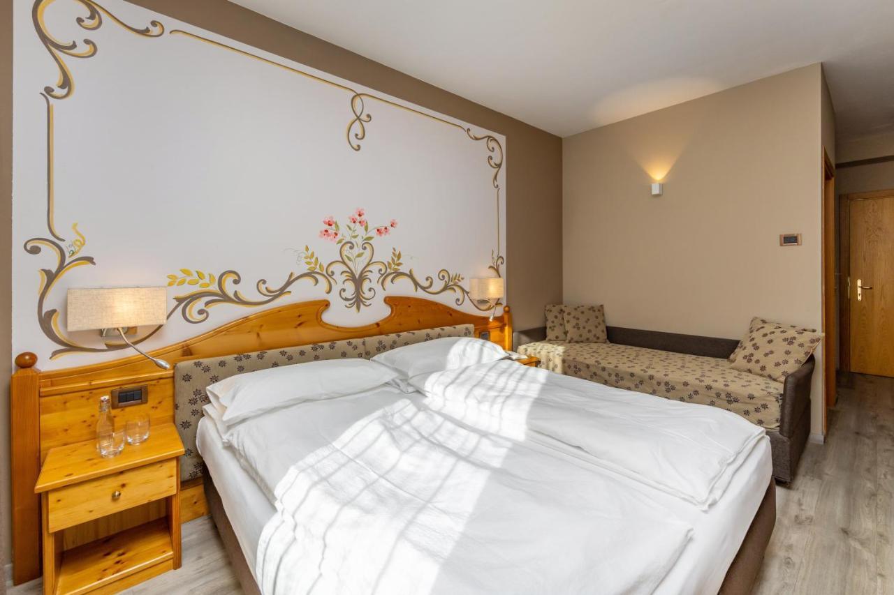 Hotel Vittoria - Ricarica L'Anima Dimaro Buitenkant foto