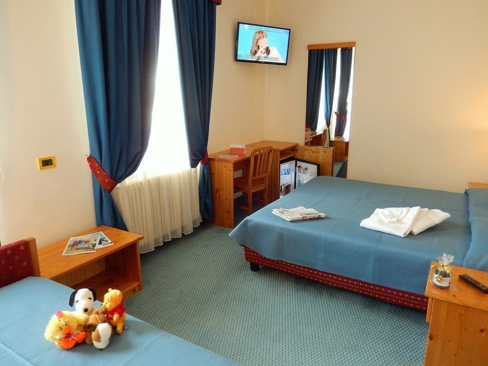 Hotel Vittoria - Ricarica L'Anima Dimaro Buitenkant foto