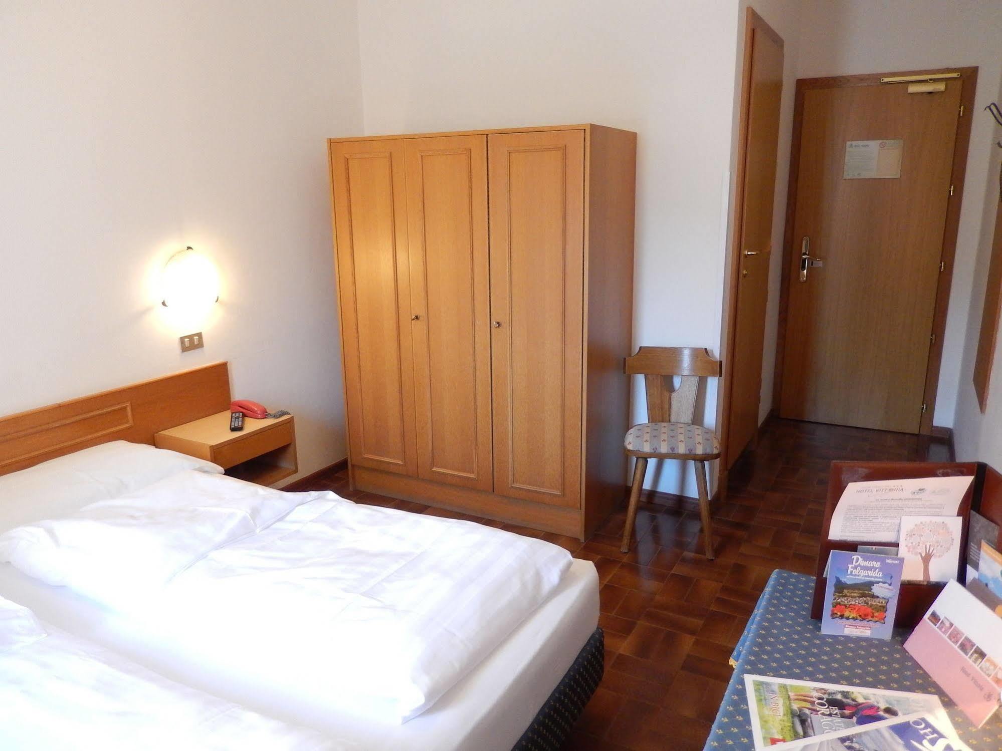 Hotel Vittoria - Ricarica L'Anima Dimaro Buitenkant foto